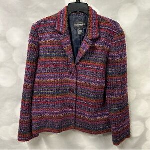 Requirements blazer with sweater like pattern and fabric.‎ Size 14